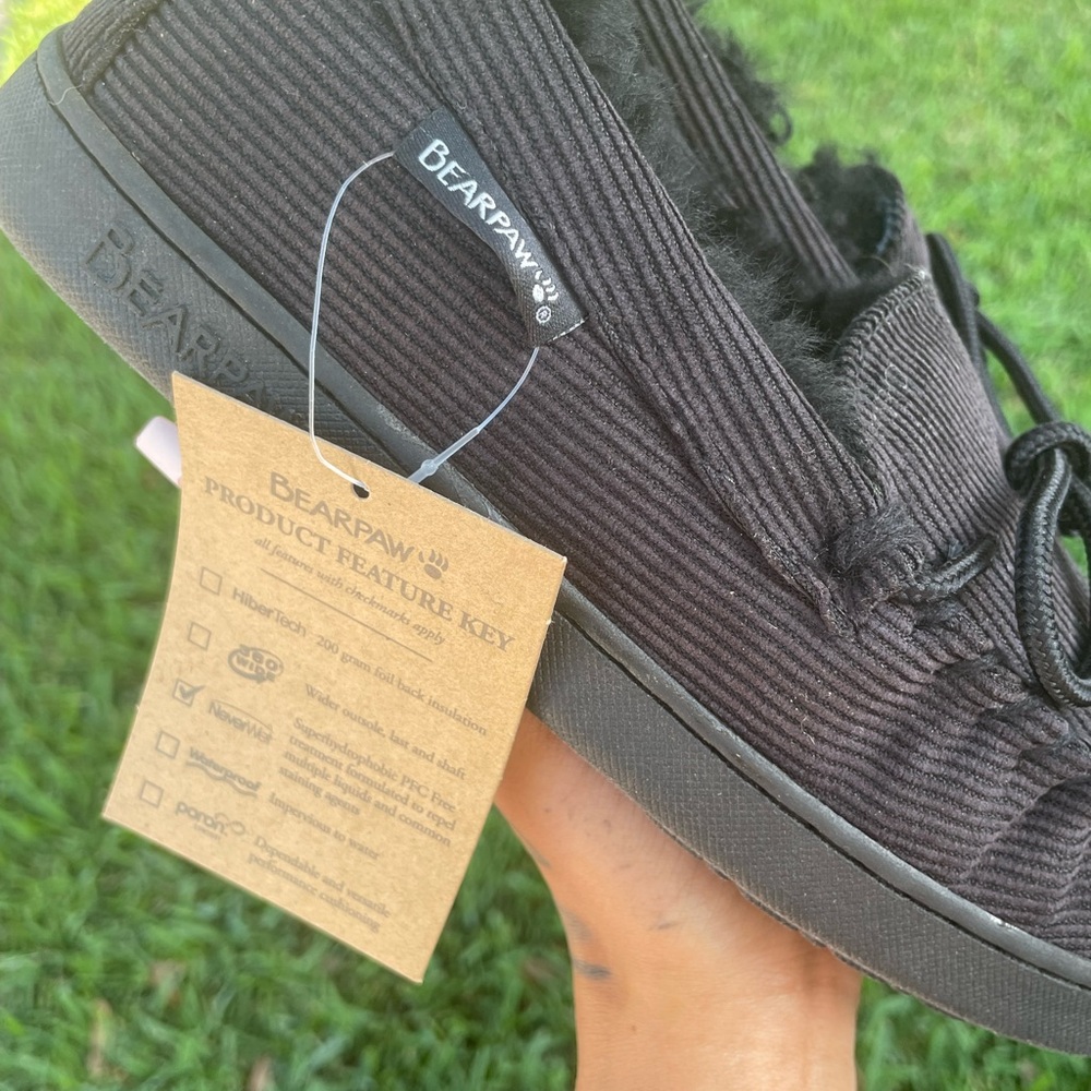 BearPaw slip on shoes - Picture 2 of 6